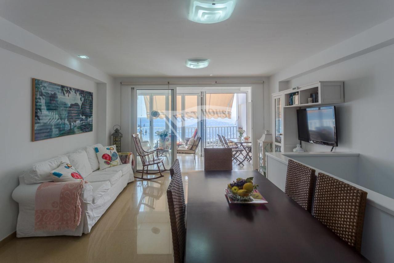 Luxury Apartment In Front Of The Beach 梅莱纳拉 外观 照片